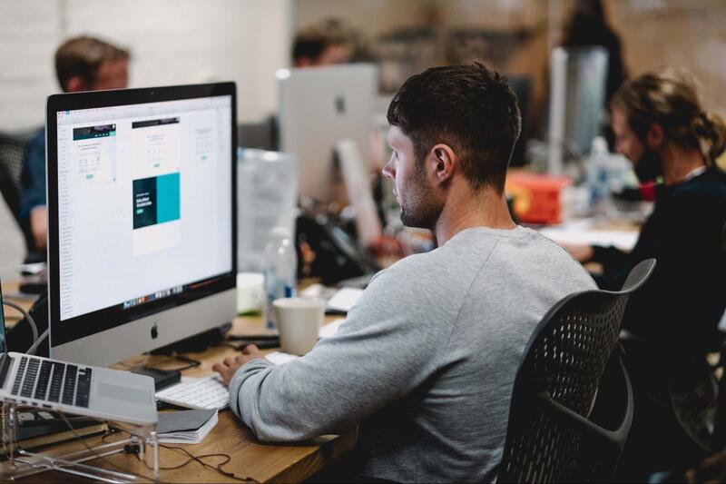 How to work with a graphic designer