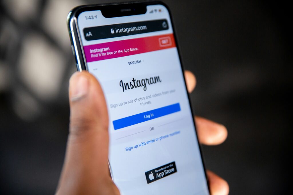 Personal Training Advertising Example #9. Create an Instagram Fitness Guide